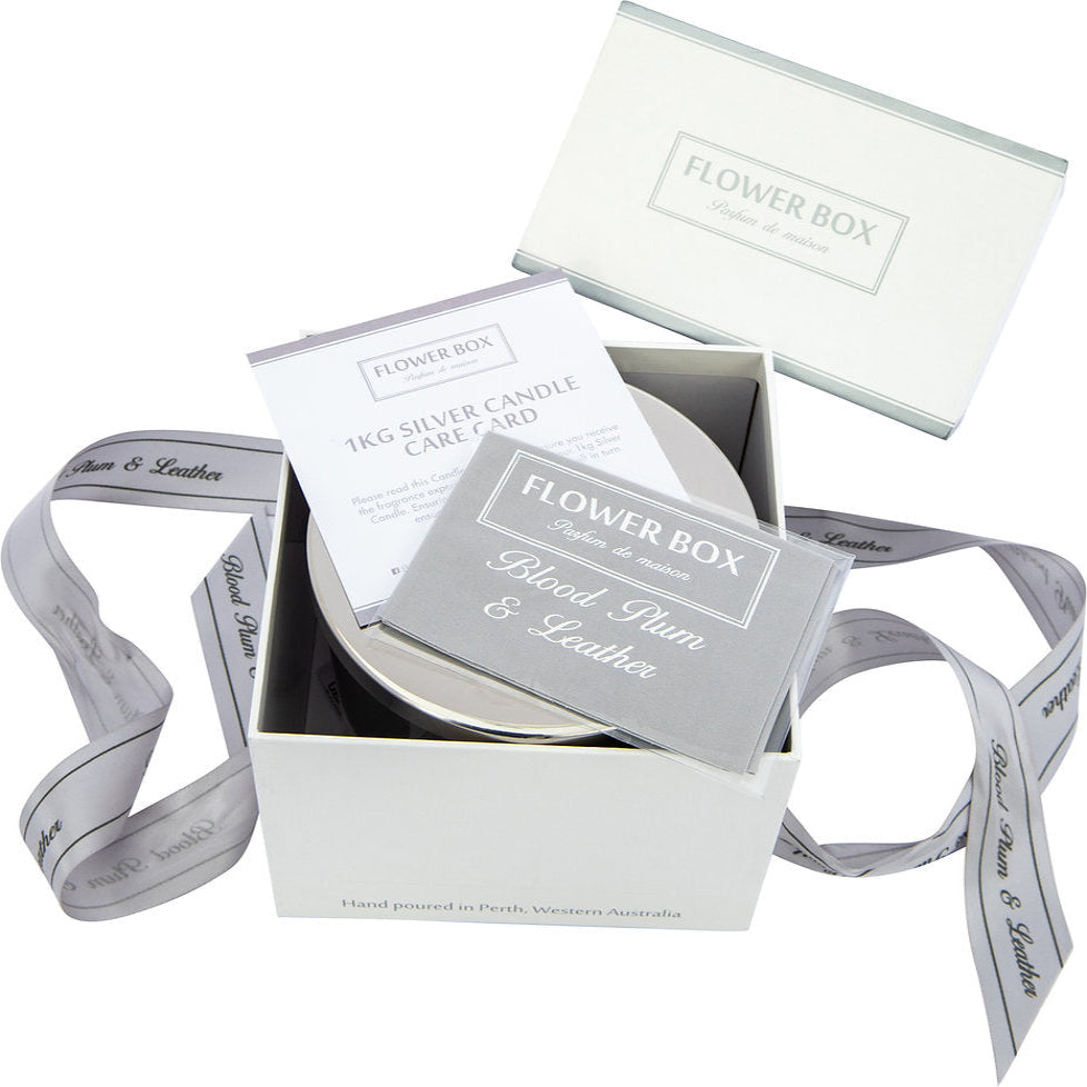 Hallmark Candle - Blood Plum & Leather (1kg)