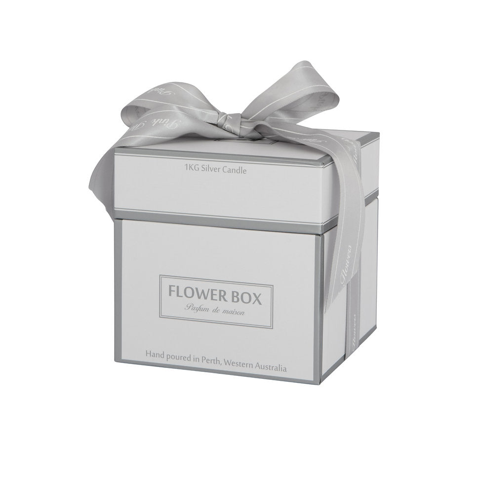 Hallmark Candle - Pink Flowers (1kg)