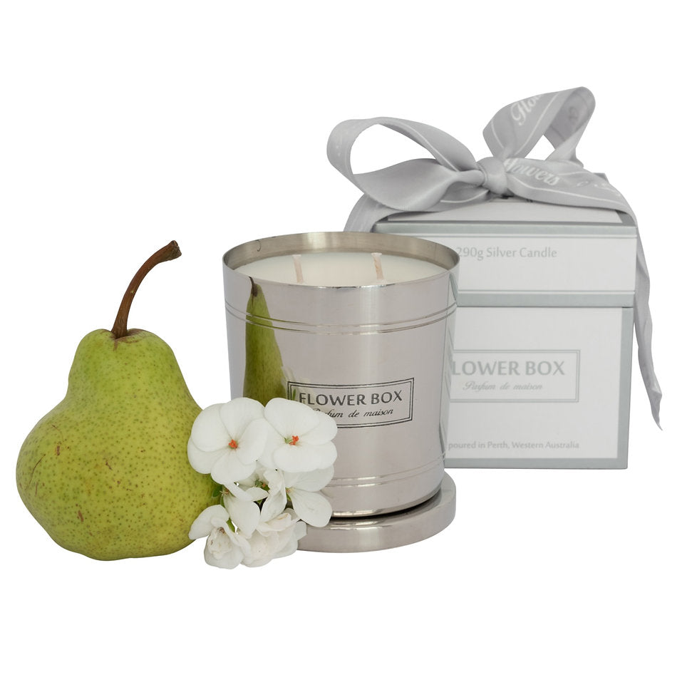 Standard Candle - Flowers & Pear (290g)