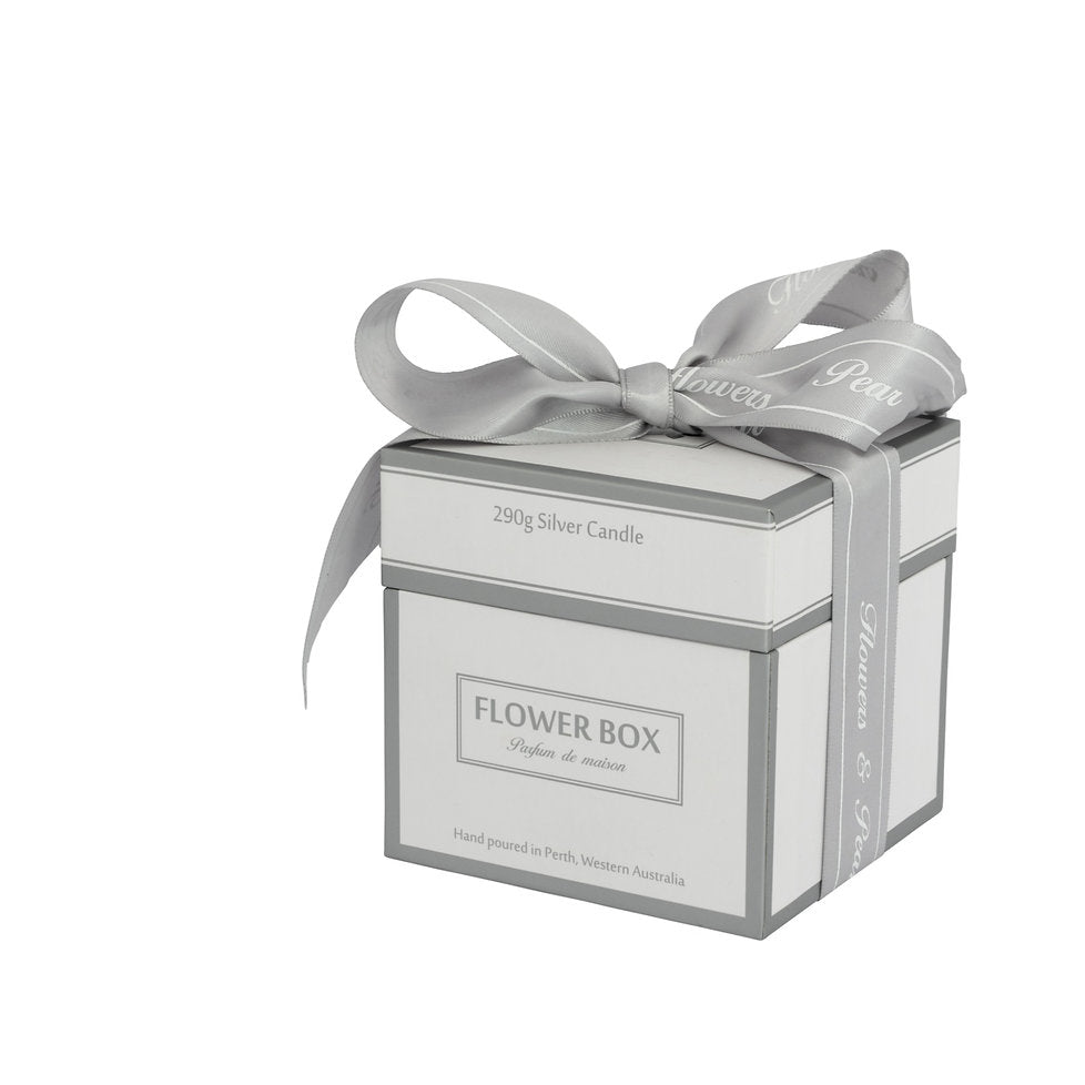 Standard Candle - Flowers & Pear (290g)